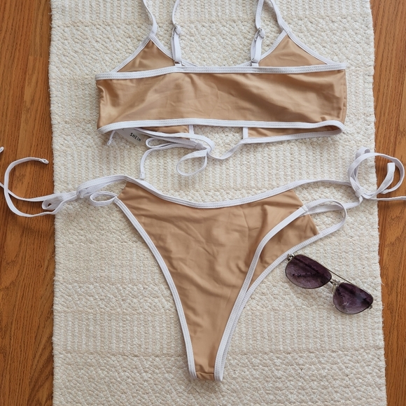 Stringy Bikini - Picture 2 of 3